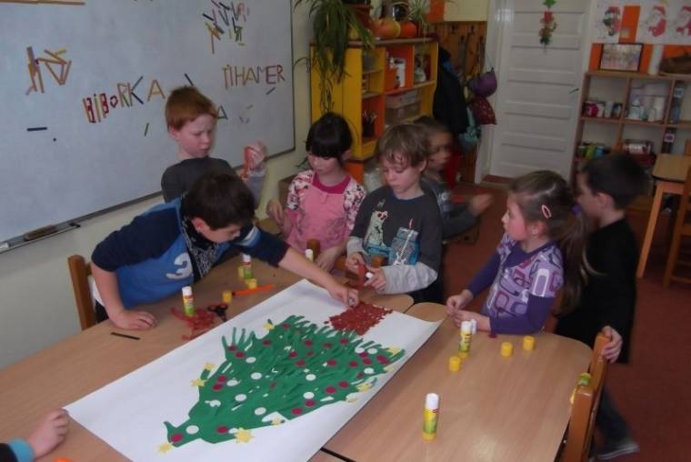 Hol van a „boldog karácsonyfa”?