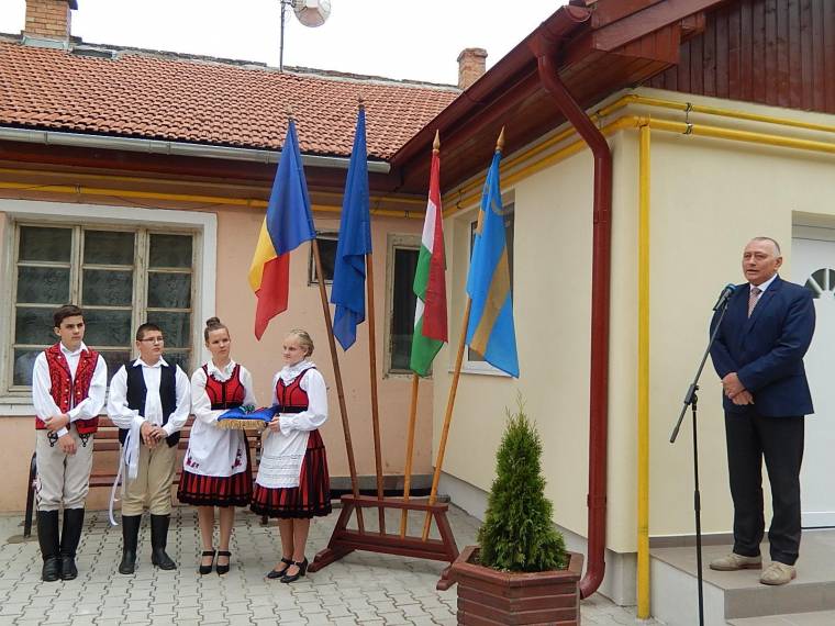 Zászlófóbiás Maros megyei elöljárók