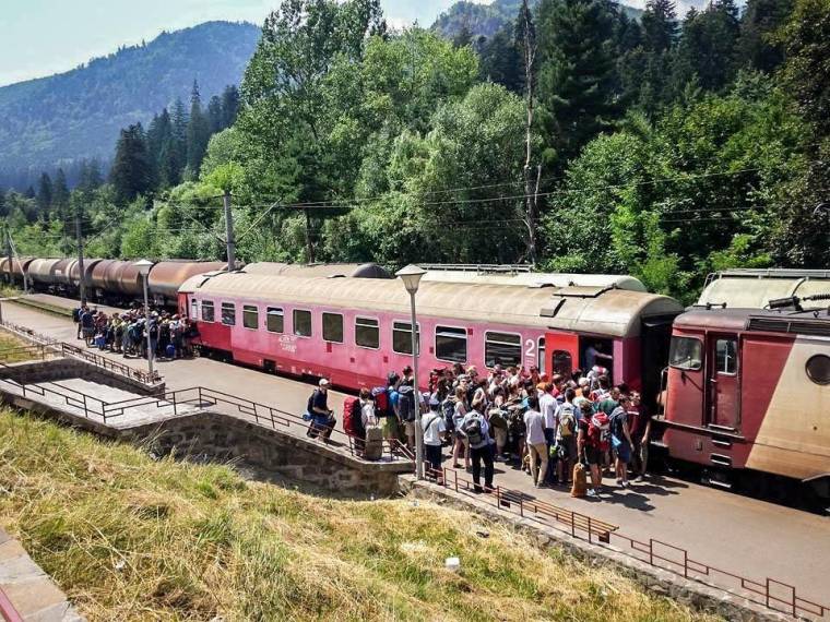 Cserbenhagyta a fesztiválozókat a vasúttársaság