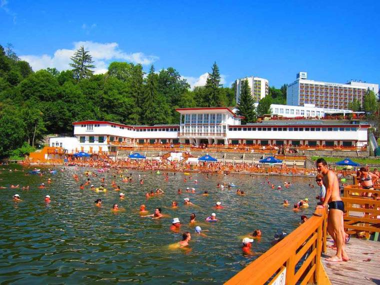 Dübörög a belföldi turizmus – Antalya a kedvenc nyaralási célpontok között, de sokan választanak hazai üdülőhelyet