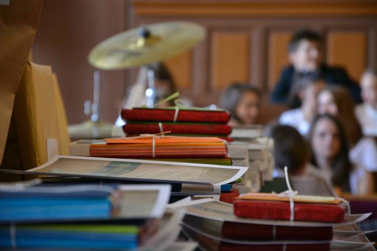 Ösztöndíj itthon maradóknak