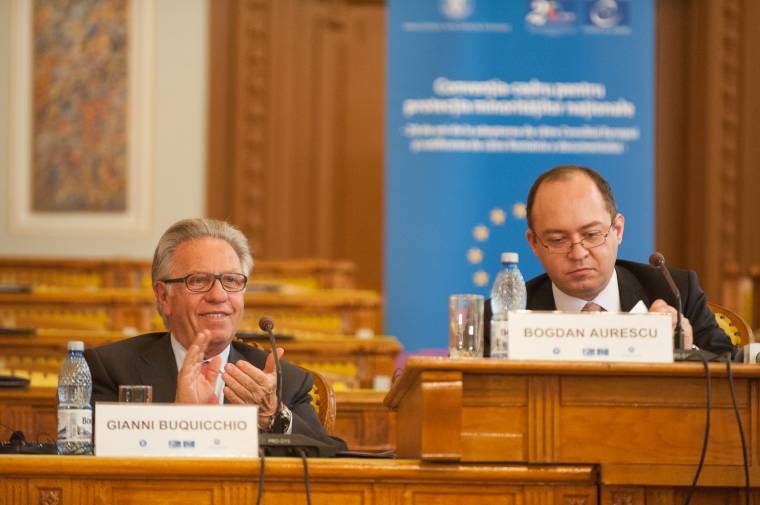 Dicséri a román kisebbségpolitikát a Velencei Bizottság