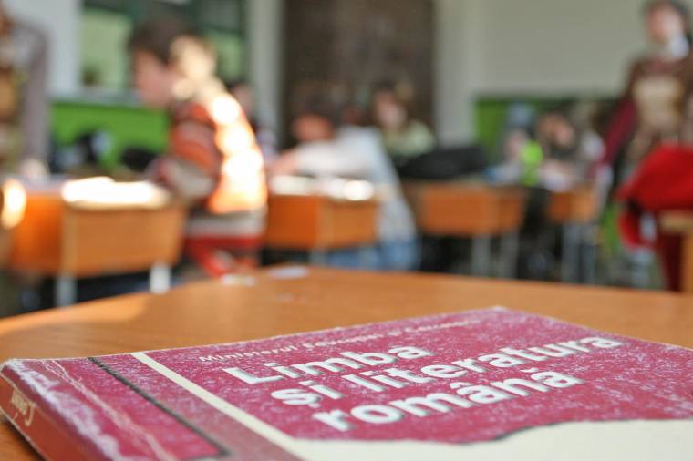 Nem segítettek a diákokon, csak elméletben könnyítettek a kisérettségi románvizsgáján