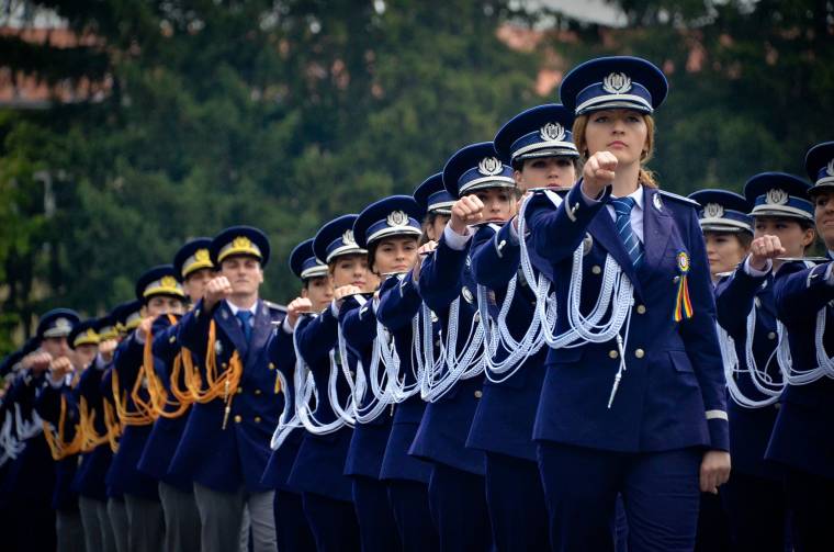 Több magyar jelentkező, kevesebb hely a rendőrképzőkben