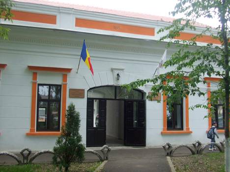 Újabb névadási harc Kovásznán