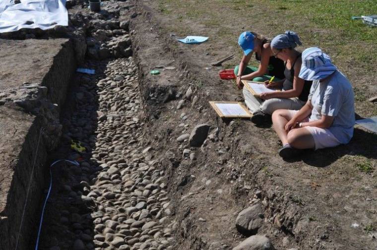Brâncuşi Târgu Jiu-i szoboregyüttese és a római limes romániai szakasza is felkerült a világörökségi listára
