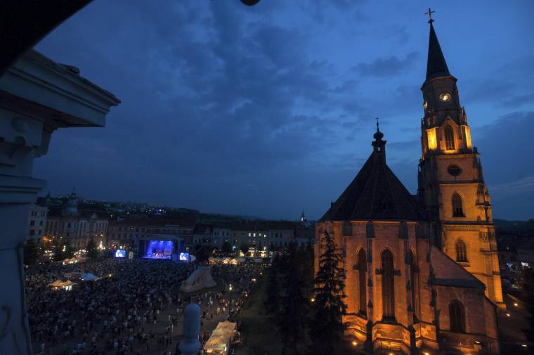 Tiltanák a koncerteket Kolozsvár Főterén