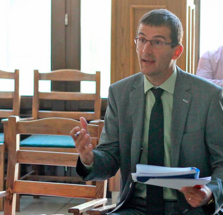 Peti András határozattervezetei a kétnyelvűségért