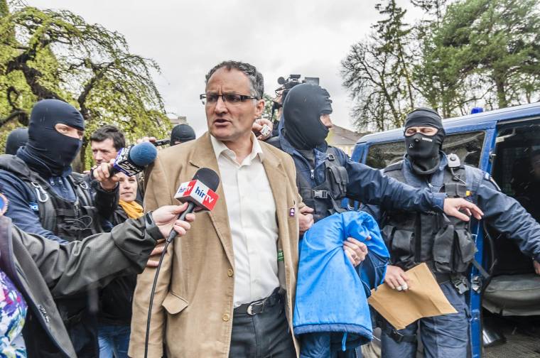 Ráduly parkolópályán – Őrizetbe vették a csíki városvezetőket