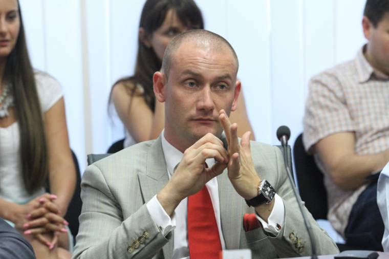 Vizsgálják Mihai Seplecan egyetemi oklevelét