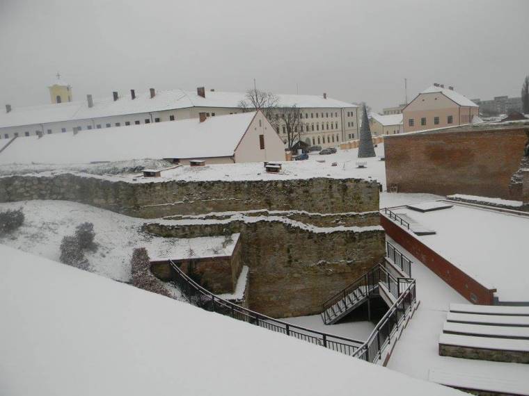 Civilek költözhetnek a nagyváradi várba