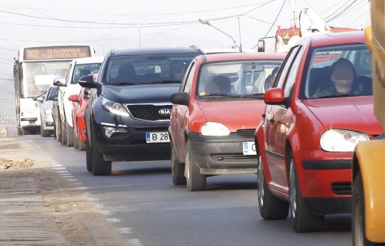 Fizetős lesz a járművek behajtása a romániai nagyvárosokba