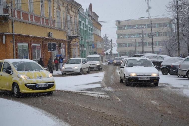 Újra a tél az úr: a hegyvidéken 20 centiméter hó is hullott