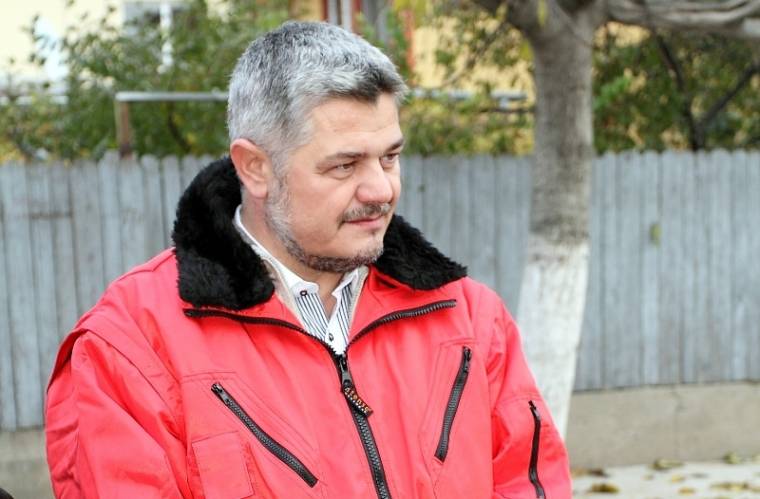 Kirúgta a PSD az összeesküvéseket gyártó Peiát