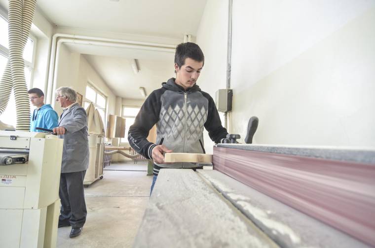 Hosszú éveken át tanítanák a szakmát