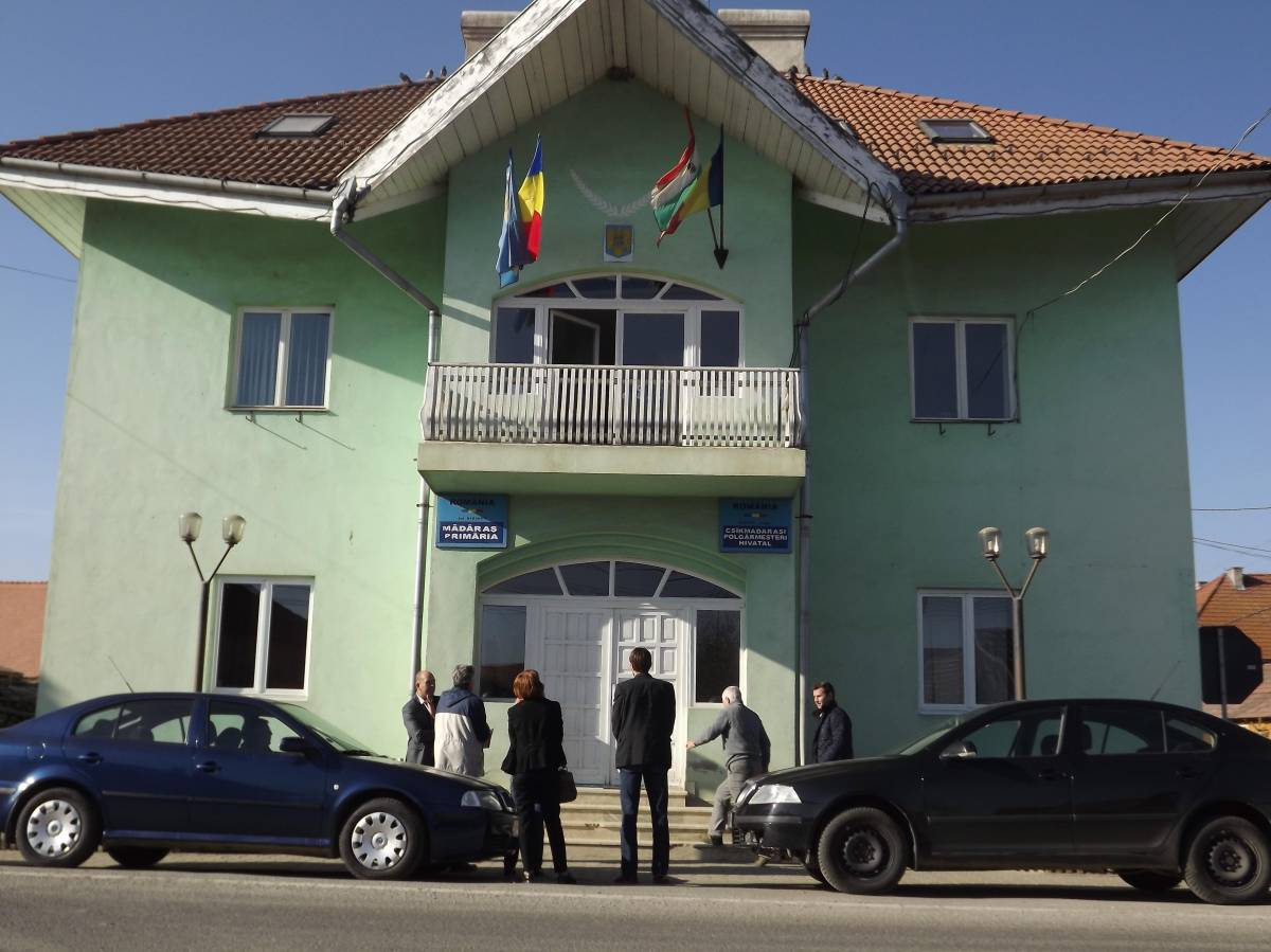 Felújítják idén a községházát Csíkmadarason 