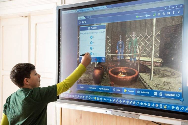 Digitális oktatás a Székely Mikó Kollégiumban