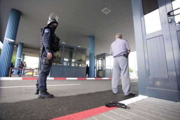 Őrizetbe vettek tizennyolc temesmórai határrendőrt