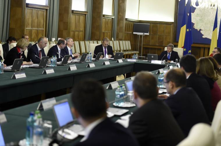 Csörte a minimálbérről: nem tetszenek a szakszervezeteknek a kiszivárgott tervek