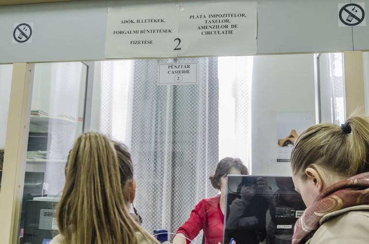 Fokozódik az elégedetlenség a közszférában