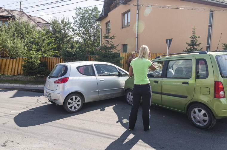 Az autótulajdonosnak fizetne a biztosító egy tervezet szerint