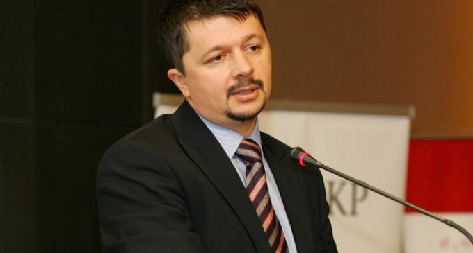 Új elnök és „papírvágás” az Országos Adóhatóságnál