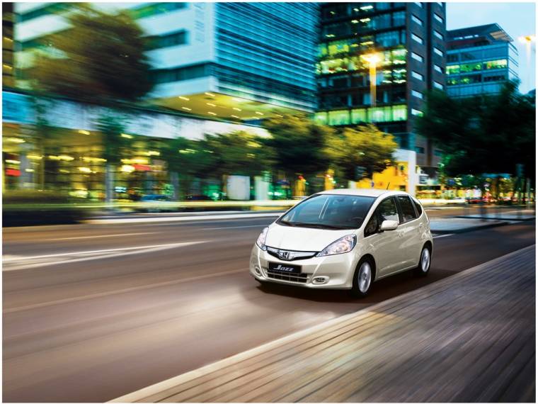 Kelendő volt idén a hibrid autó Romániában