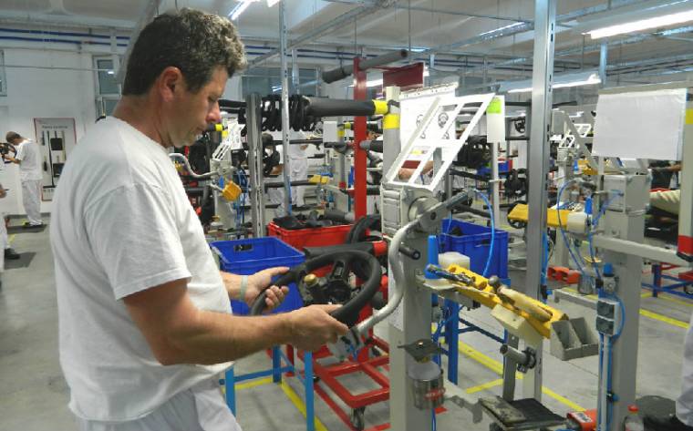 Fejlődnek a nyugati megyék: nő az átlagbér, több a munkahely