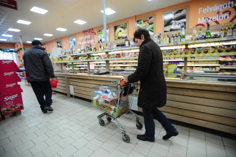 Egy családnak átlagosan 700 lejbe került idén az ünnepi asztal