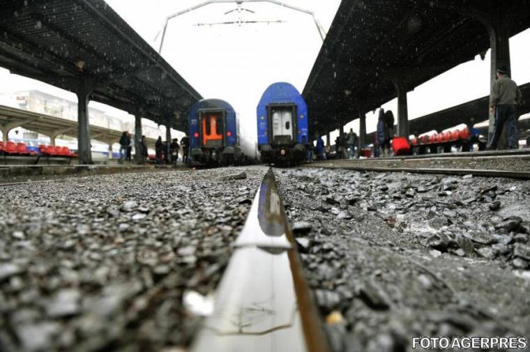 Japánsztrájkot tartanak a vasúttársaságnál