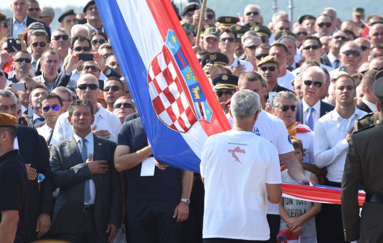 Horvátország a győzelem napját ünnepelte