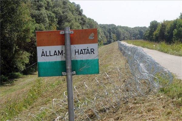 Kijelölik a magyar–román határkerítés nyomvonalát