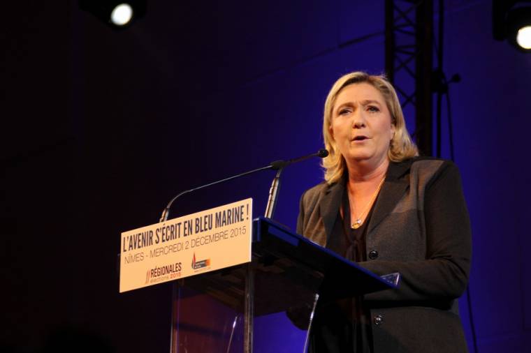 Élen a Nemzeti Front a francia regionális választásokon