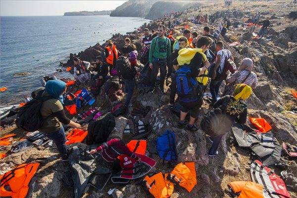 Több mint 600 ezer illegális migráns érkezett Európába