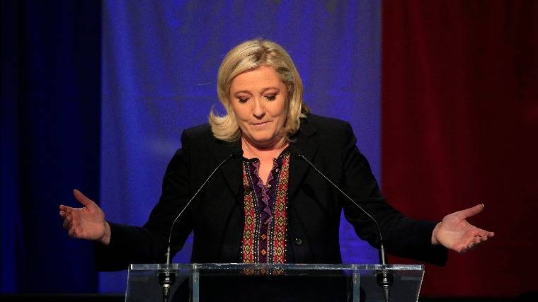 Sehol sem tudott győzni a Nemzeti Front Franciaországban