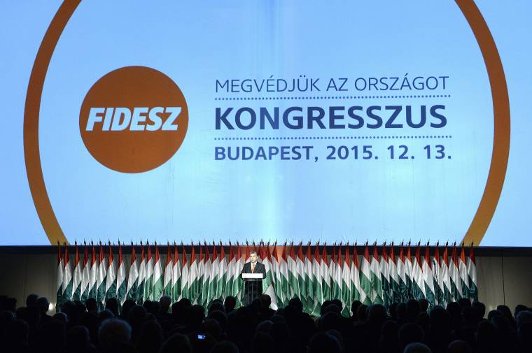 Újraválasztották Orbán Viktort a Fidesz élére