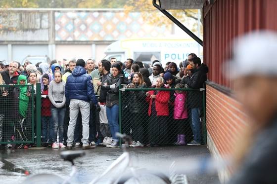 Svédország 80 ezer menedékkérőt toloncol ki