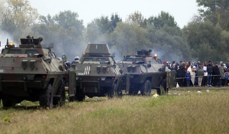 Horvátország rázúdítja a migránsokat Szlovéniára