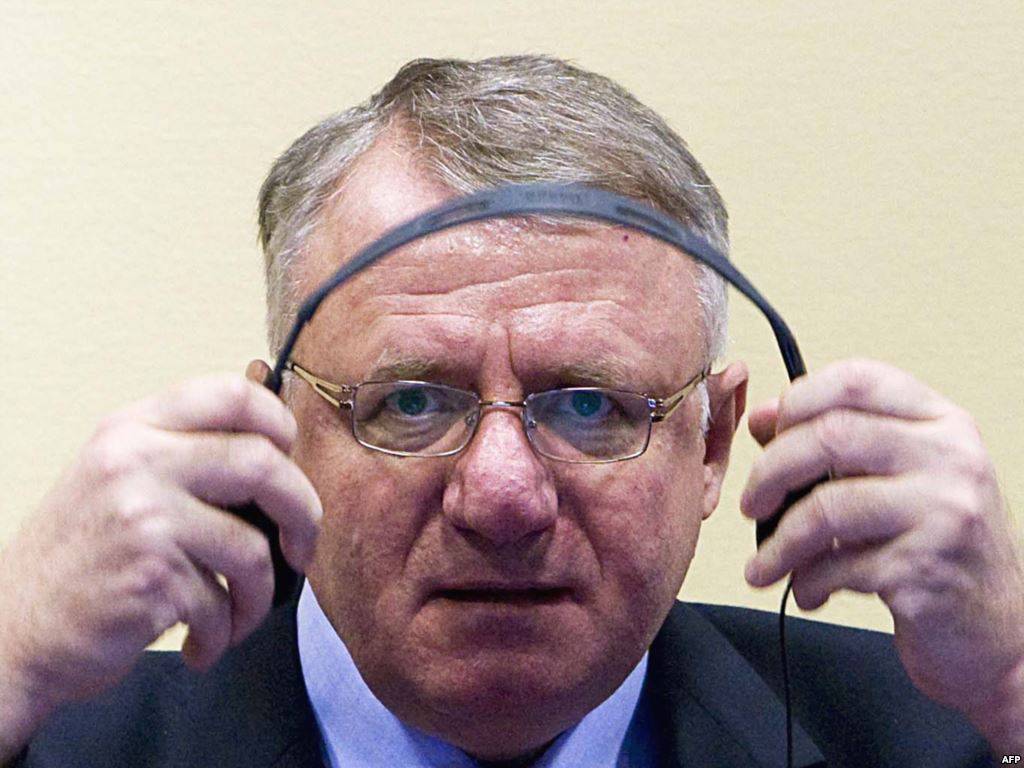 Vojislav Seselj Hágában 