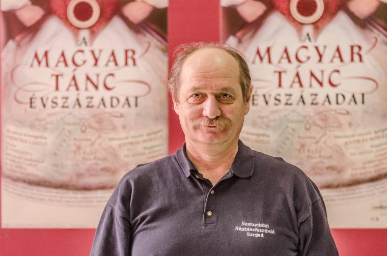 Merítés a magyar néphagyományból