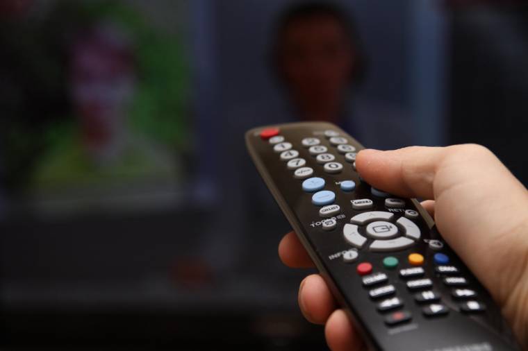 Ha a tévé előtt szilveszterezne: ezekkel a műsorokkal búcsúztatja az óévet a közmédia