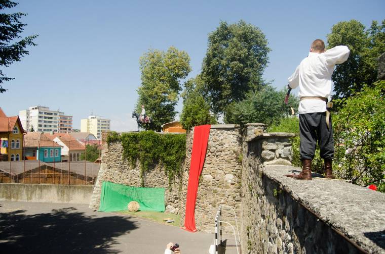 Lótolvajok és boszorkányok lepték el az udvarhelyi középkori fesztivált