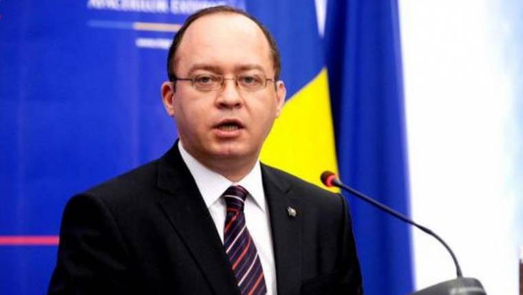 Aurescu „koppint”: Bukarest felelősséget visel a külhoni románokért