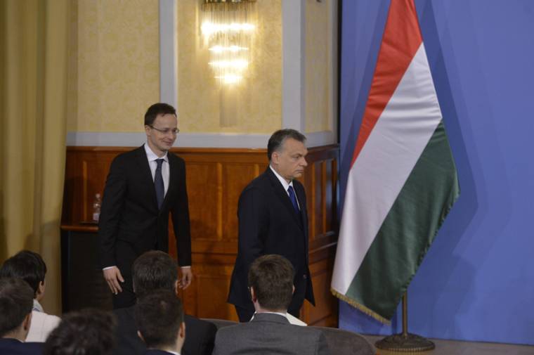 Orbán: politikai hadjárat folyik magyar politikusokkal szemben Romániában