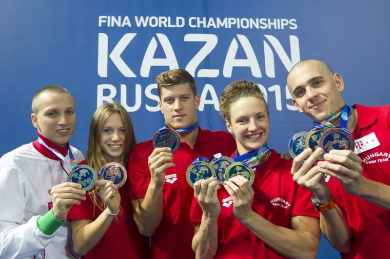 „Csillagos tízessel” zártak Hosszú Katinkáék