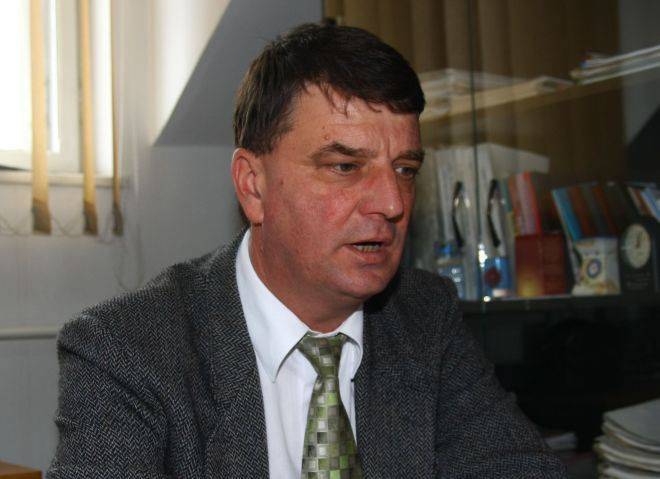 Prefektusi és civil őssztűz a marosvásárhelyi kétnyelvűsítésre