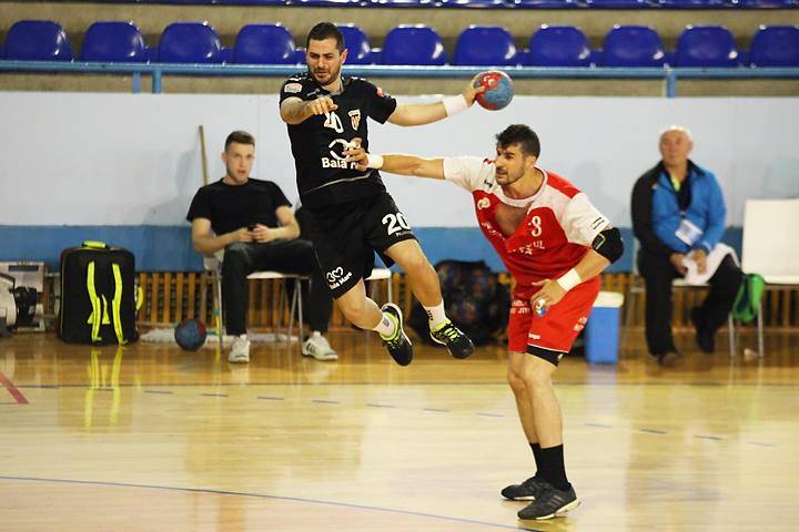 Osztályozóra kényszerül a címvédő Minaur
