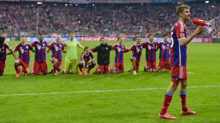 Őrületes KO-val BL-elődöntős a Bayern