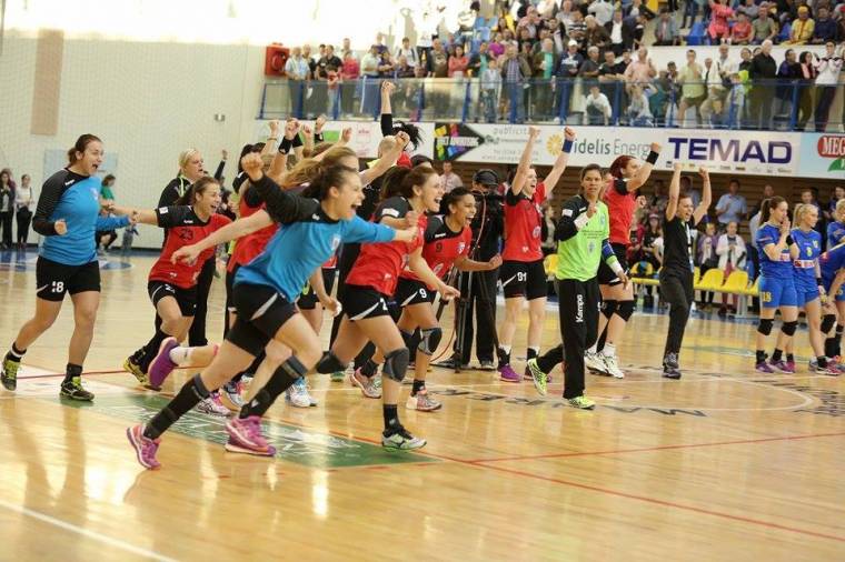 Hétméteresekkel kapott ki a Brassó a kézielődöntőben