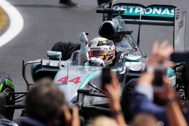 Hamilton hazai pályán sem talált legyőzőre